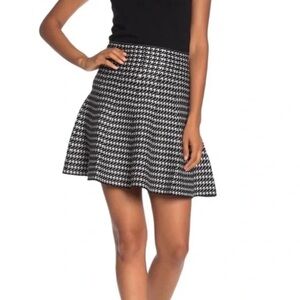 Max Studio Houndstooth Skirt